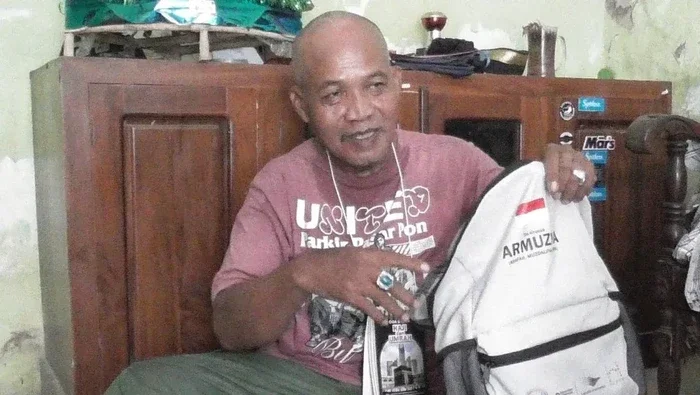 Juru Parkir Naik Haji, Perjuangan Sucipto Menabung 14 Tahun