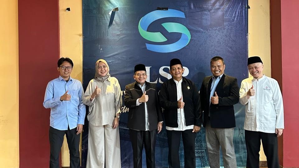 Pimpinan Travel Haji dan Umrah Ikuti Sertifikasi Pembimbing Standar BNSP