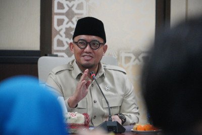 Post Photo