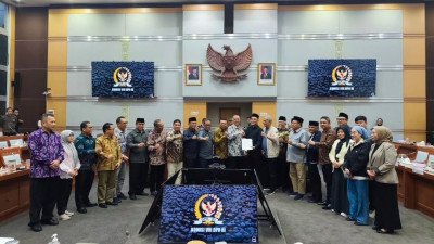 Post Photo