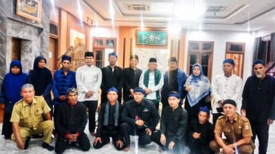 Post Photo